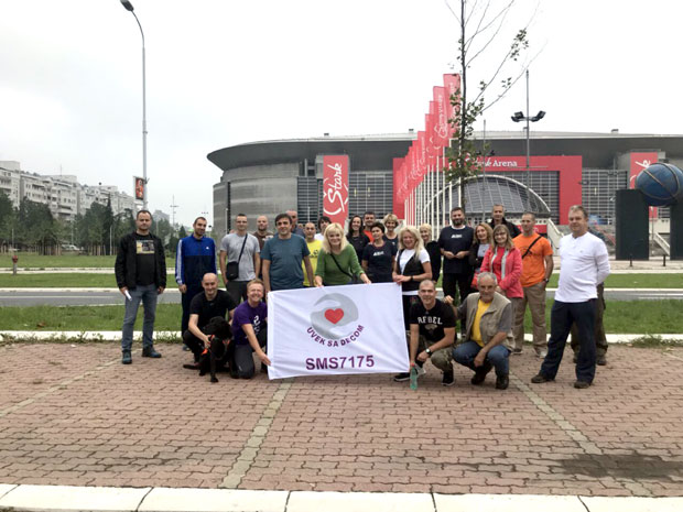 Ирац великог срца опет шета за нашу децу